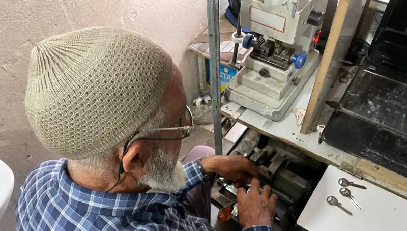 28 Yılda 4 Metrekarelik Dükkan Hikayesi: “Burası Bana Saray Gibi”