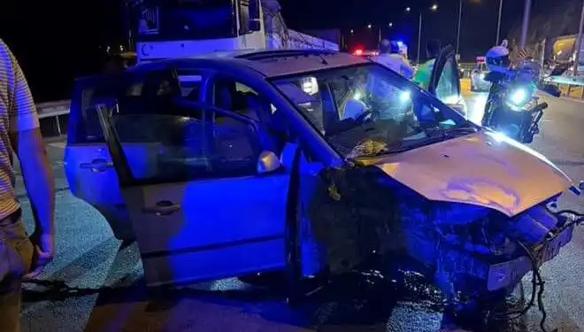 Otomobil Bariyere Çarptı: Kazanın Ardında Bıraktığı Acı Tablo