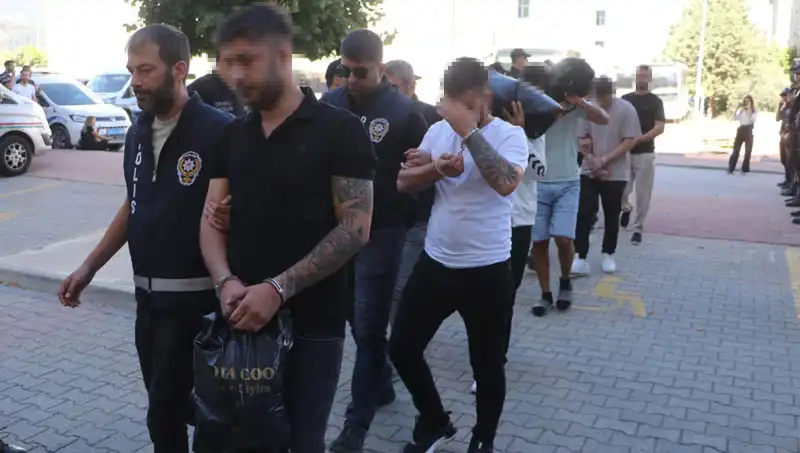 Sahte Eskort İlanlarıyla 12 Milyon Liralık Büyük Dolandırıcılık Ağı