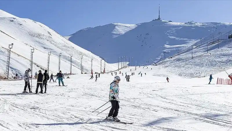 Palandöken: En Yüksek Kar Kalınlığıyla Kayak Tutkunlarını Bekliyor!
