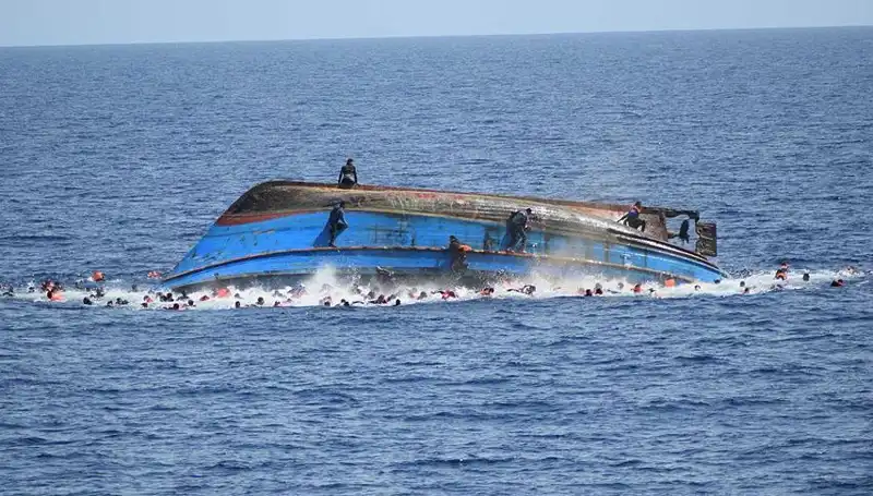 Filipinler'de Feci Gemi Kazası: 4 Ölü, 7 Kişi Kayıp