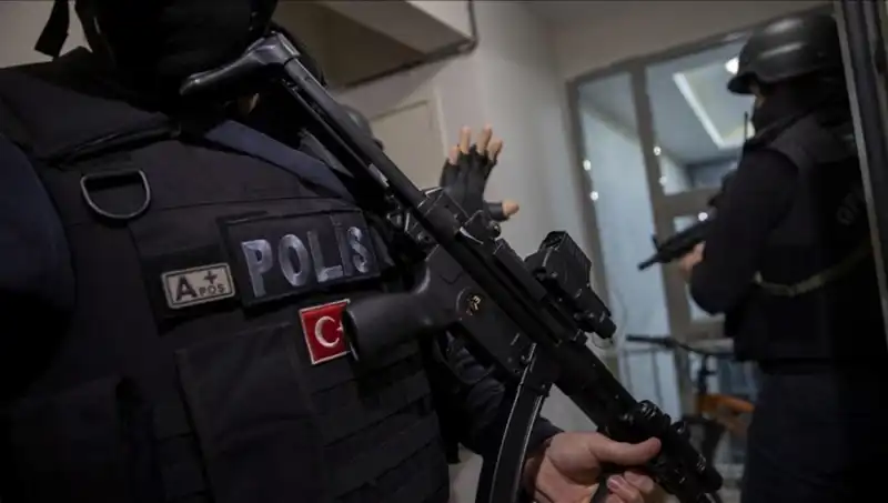 DAEŞ’e Darbe: 17 İlde 89 Şüpheli Gözaltına Alındı