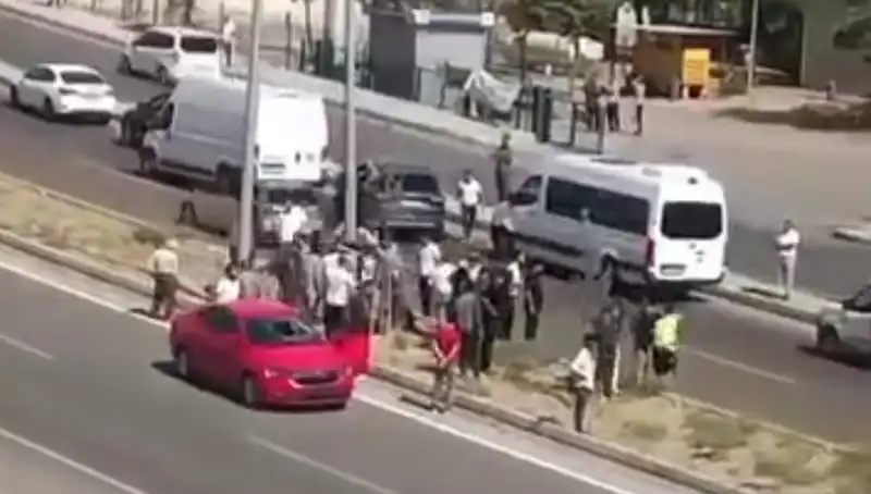Yayaya Çarpan Araç Kazası: Şehirdeki Güvenlik Sorunları Yeniden Gündemde