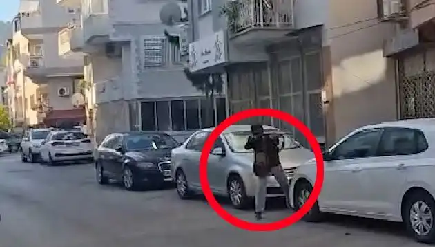 İzmir'de Dikkat Çeken Saldırı ve Çatışma Anları!