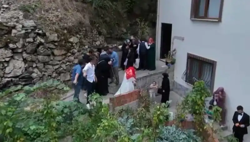 Düğün Gerçekten Kanlı Olabilir: Kurşunlar 10 Saniyede Hayatı Değiştirdi